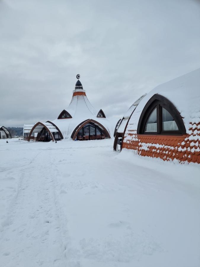 Hotel Hunnia - Huntanya Vlahita Zewnętrze zdjęcie