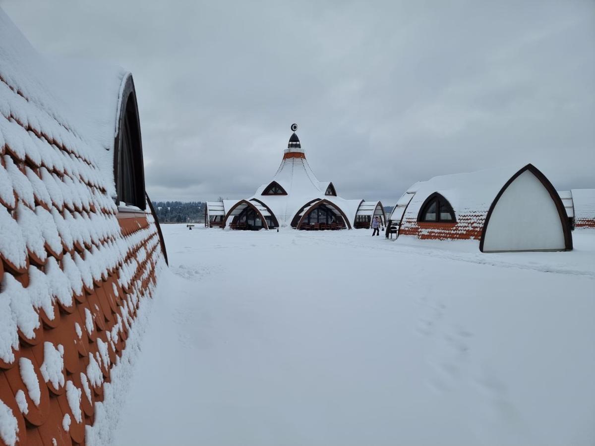 Hotel Hunnia - Huntanya Vlahita Zewnętrze zdjęcie