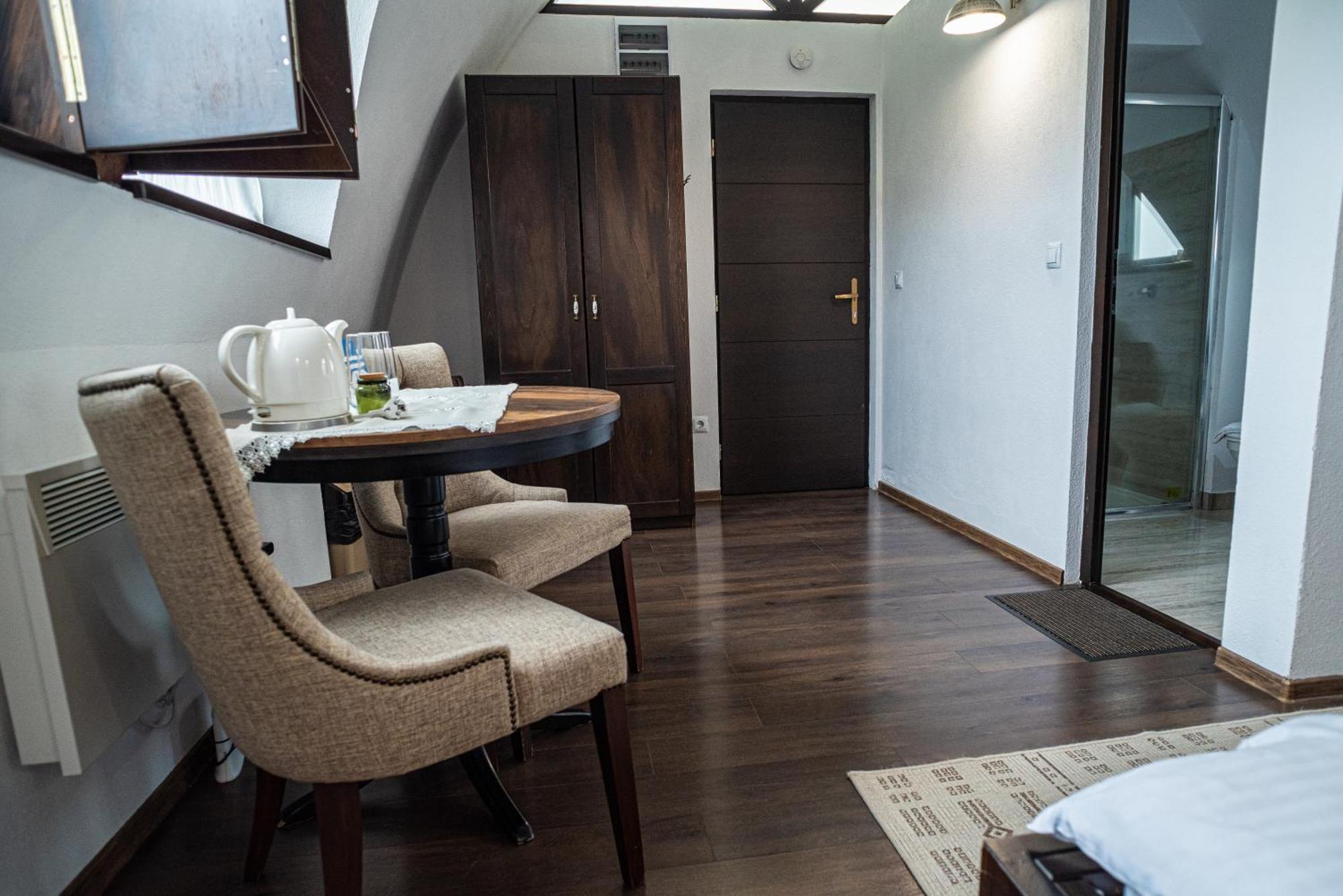 Hotel Hunnia - Huntanya Vlahita Zewnętrze zdjęcie