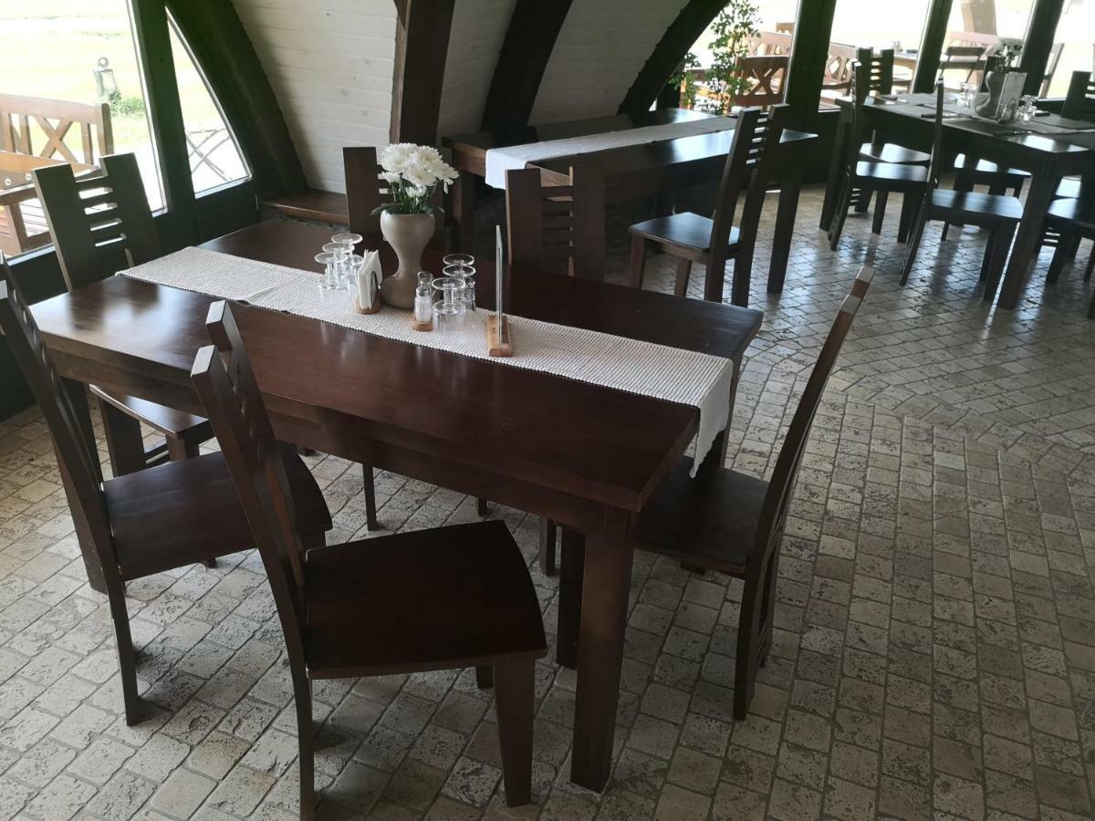 Hotel Hunnia - Huntanya Vlahita Zewnętrze zdjęcie
